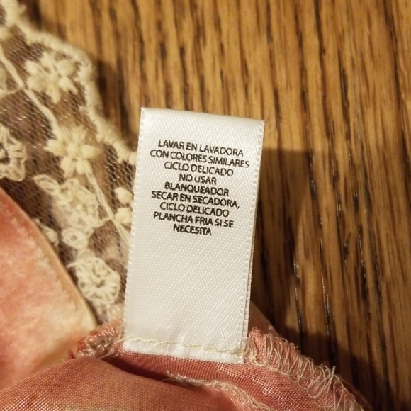 Sold in bundle! Bell bottoms/vintage style top - Picture 5 of 8